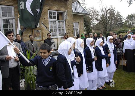 COPENHAGEN /DENMARK- Pakistani childres and people from Pakistani cummunity at Pakistan Day Celebration at Pakistan embassy 23 Marchi 2014 Stock Photo