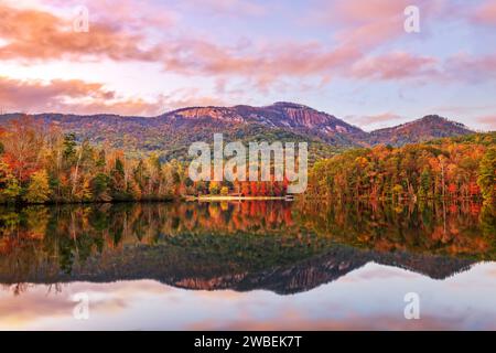 Table Rock Mountain, Pickens, South Carolina, USA lake view in autumn at dusk. Stock Photo