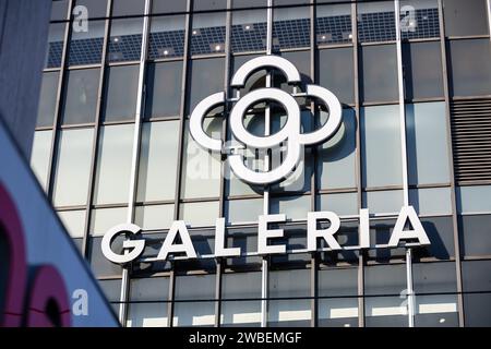 Kassel, Germany, January 10, 2023, department store chain Galeria Karstadt Kaufhof has filed for bankruptcy for the third time since May 2020, closure of the department store in Kassel is currently ruled out, but employees are still unsettled, Credit: Karsten Socher Fotografie/Alamy Live News Stock Photo