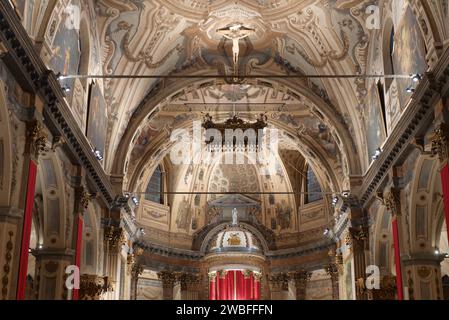 Interieur of San Martino basilic in Treviglio, Bergamo, Italy Stock Photo