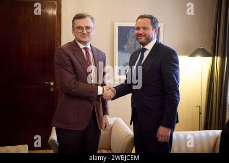 Tallinn, Estonia. 11th Jan, 2024. Ukrainian Foreign Minister Dmytro Kuleba, left, is welcomed by Estonian Foreign Minister Margus Tsahkna, right, for a bilateral meeting at the Presidential Palace Kadriorg Park, January 11, 2024 in Tallinn, Estonia. Credit: Ukraine Presidency/Ukrainian Presidential Press Office/Alamy Live News Stock Photo