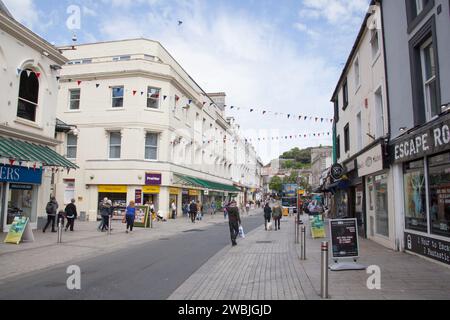 People shopping on Fleet Street, Torquay in Devon in the UK Stock Photo