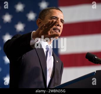 President Barack Obama delivers a speech at the Operations and Checkout Building at NASA Kennedy Space Center in Cape Canaveral, Fla. on Thursday, April 15, 2010.  Obama visited Kennedy Space Center to deliver remarks on the bold new course the Administration is charting for NASA and the future of U.S. leadership in human space flight. Stock Photo