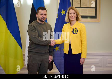 Tallinn, Estonia. 11th Jan, 2024. Ukrainian President Volodymyr Zelenskyy, left, is welcomed by Estonian Prime Minister Kaja Kallas, right, before a bilateral meeting, January 11, 2024 in Tallinn, Estonia. Credit: Ukraine Presidency/Ukrainian Presidential Press Office/Alamy Live News Stock Photo