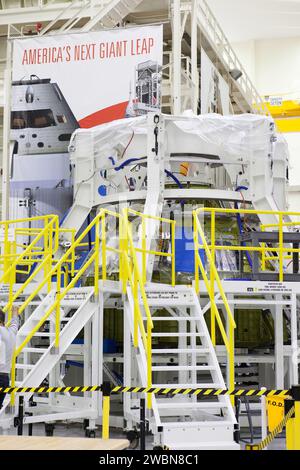 Engineers and technicians moved the Orion service module test article into the Reverberant Acoustic Test Facility at NASA Glenn Research Center’s Plum Brook Station in Sandusky, Ohio on April 8, 2016. Acoustic testing is scheduled to begin April 18. The blue structure sitting on top of the test article is a mass simulator that represents the Orion crew module...The test article will be blasted with at least 152 decibels and 20-10,000 hertz of sound pressure and vibration to simulate the intense sounds the Orion service module will be subjected to during launch and ascent into space atop the ag Stock Photo