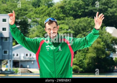 Dartmouth, Canada. August 6th, 2022. Silver Medalists Fernando Pimenta from Portagal celebrating during at his medal ceremony in the K1 Men 1000m event.  The 2022 ICF Canoe Sprint and Paracanoe World Championships takes place on Lake Banook in Dartmouth (Halifax). Stock Photo