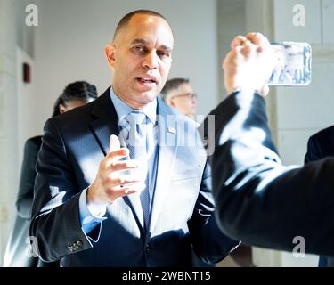 Washington, United States. 11th Jan, 2024. U.S. Representative Hakeem Jeffries (D-NY) speaking with reporters at the U.S. Capitol. (Photo by Michael Brochstein/Sipa USA) Credit: Sipa USA/Alamy Live News Stock Photo