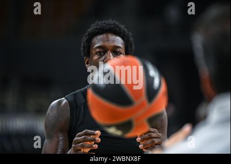Athens, Lombardy, Greece. 11th Jan, 2024. 25 KENDRICK NUNN of Panathinaikos AKTOR Athens is playing during the Euroleague, Round 21, match between Panathinaikos AKTOR Athens and AS Monaco at the OAKA Altion Arena in Athens, Greece, on January 11, 2024. (Credit Image: © Stefanos Kyriazis/ZUMA Press Wire) EDITORIAL USAGE ONLY! Not for Commercial USAGE! Stock Photo