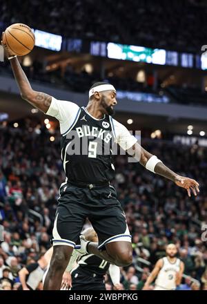 Milwaukee, USA. 11th Jan, 2024. Milwaukee Bucks forward Bobby Portis grabs a rebound during the NBA regular season game between Milwaukee Bucks and Boston Celtics in Milwaukee, the United States, Jan. 11, 2024. Credit: Joel Lerner/Xinhua/Alamy Live News Stock Photo