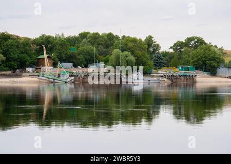 Dnipro river coast in Ukraine Stock Photo - Alamy