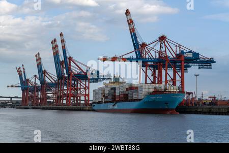 HAMBURG, GERMANY - AUGUST 23, 2023: Container ship MAERSK Batam in the port of Hamburg on August 23, 2023 in Germany Stock Photo
