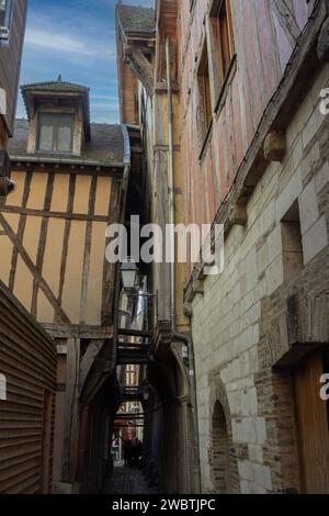 In Troyes, France, this is the narrowest street, the ruelle des Chats, lined with medieval timber-framed houses. Stock Photo