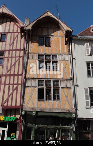 These colourful half-timbered medieval houses are at n° 40 and 42 rue Georges Clemenceau in the historic city centre of Troyes, France. Stock Photo