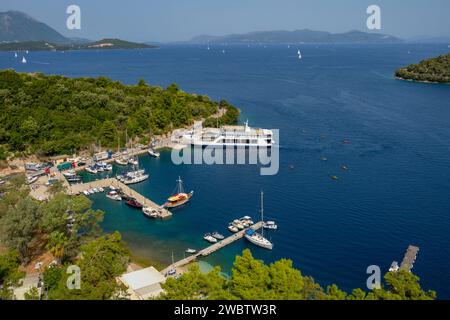 Looking down on the car ferry at the port Spilia Below Spartochori on the Island of Meganisi Stock Photo