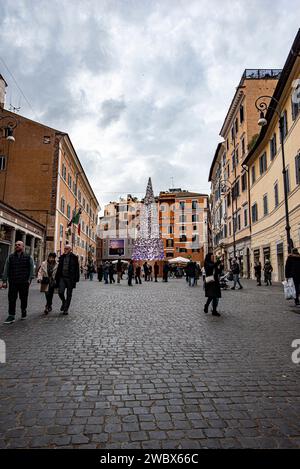 An ordinary day in one of Rome's bohemian neighborhoods Stock Photo