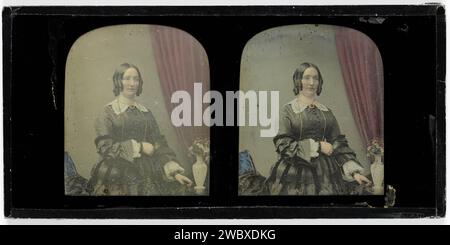 Portrait of an unknown woman, Antoine François Jean Claudet, 1853 stereograph  London copper (metal). glass. paper  adult woman. anonymous historical person portrayed London Stock Photo