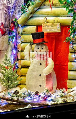 Warminster, Wiltshire, UK - December 26 2022: The Warminster Traditional Hardware Store, S.L Corden and Sons Christmas Window Display for 2022 Stock Photo