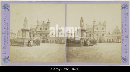 Stadhuis van Mechelen with in the foreground the statue of Margaret of Austria, Jules Hippolyte Quéval, After Jean Joseph Tuerlinckx, 1866 - 1870 stereograph  Mechelen cardboard. paper albumen print townhall. monument, statue Town hall Stock Photo