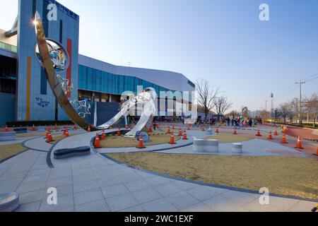 Sangju City, South Korea - March 9th, 2017: The courtyard of the Sangju Bicycle Museum features a captivating bicycle sculpture where bikes appear to Stock Photo