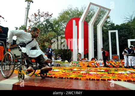 February 21, 2015: Central Shahid Minar with wreaths and flowers as the nation pays homage to the Language Movement martyrs on 21st February. Dhaka, B Stock Photo