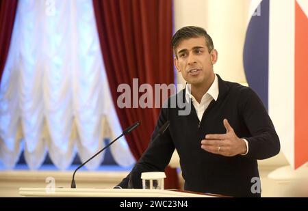 Non Exclusive: KYIV, UKRAINE - JANUARY 12, 2024 - British Prime Minister Rishi Sunak speaks at the briefing after the signing ceremony of the security Stock Photo