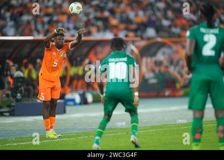 January 13 2024: Wilfried Stephane Singo (Ivory Coast) controls the ball during a African Cup of Nations Group A game, Ivory Coast vs Guinea Bissau, at Stade Olympique Alassane Ouattara, Abidjan, Ivory Coast. Kim Price/CSM (Credit Image: © Kim Price/Cal Sport Media) Stock Photo