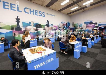 Wijk Aan Zee, Netherlands. 13th Jan, 2024. Ding Liren (L) Of China ...