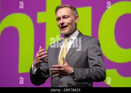 Neujahrsempfang der FDP in Nordrhein-Westfalen Christian Lindner FDP, Bundesfinanzminister bei seiner Rede auf dem Neujahrsempfang. Gesellschaft, Politik, Parteien: Neujahrsempfang der FDP in Nordrhein-Westfalen am 14.01.24 im Maritim Hotel in Duesseldorf. Foto: Kirchner-Media/TH Duesseldorf Maritim Hotel Nordrhein-Westfalen Deutschland *** New Years reception of the FDP in North Rhine-Westphalia Christian Lindner FDP, Federal Minister of Finance during his speech at the New Years reception Society, Politics, Parties New Years reception of the FDP in North Rhine-Westphalia on 14 01 24 at the M Stock Photo