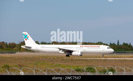 Boryspil, Ukraine - August 27, 2019: Airplane Airbus A321 (UR-WRV) of Windrose Airlines in Boryspil International Airport Stock Photo