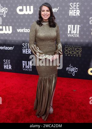 SANTA MONICA, LOS ANGELES, CALIFORNIA, USA - JANUARY 14: Cara Jade Myers wearing a Petar Petrov dress, Santoni shoes, a Jimmy Choo clutch, a Simone necklace and Amrapali London earrings arrives at the 29th Annual Critics' Choice Awards held at The Barker Hangar on January 14, 2024 in Santa Monica, Los Angeles, California, United States. (Photo by Xavier Collin/Image Press Agency) Stock Photo