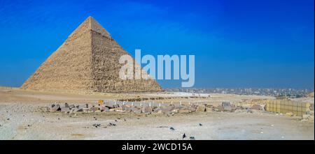 View with the Pyramid of Cheops, the biggest from the site of the great pyramids of the Giza Necropolis. Al Haram, Giza Governorate, Egypt, Africa. Ca Stock Photo