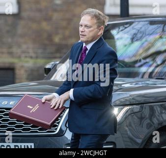 London, UK. 16th Jan, 2024. Grant Shapps, Defence Secretary, arrives at a cabinet meeting at 10 Downing Street London. Credit: Ian Davidson/Alamy Live News Stock Photo