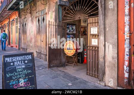 Preservation Hall is a historic music venue in the French Quarter preserving traditonal New Orleans jazz.  New Orleans, Louisiana, USA. Stock Photo