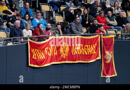 Muenchen, Deutschland. 16th Jan, 2024. Transparent mit Aufschrift an der Tribuene. GER, Serbien vs. Montenegro, Handball, Maenner, EHF Euro 2024, Gruppe C, 3. Spieltag, 16.01.2024. Foto: Eibner-Pressefoto/Heike Feiner Credit: dpa/Alamy Live News Stock Photo