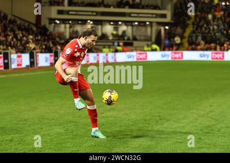 Barnsley, UK. 16th Jan, 2024. Herbie Kane of Barnsley controls the ball during the Sky Bet League 1 match Barnsley vs Carlisle United at Oakwell, Barnsley, United Kingdom, 16th January 2024 (Photo by Mark Cosgrove/News Images) in Barnsley, United Kingdom on 1/16/2024. (Photo by Mark Cosgrove/News Images/Sipa USA) Credit: Sipa USA/Alamy Live News Stock Photo