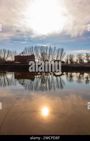 Edirne, Turkiye - January 14, 2024: View of the Tunca River from the Tunca Bridge in Edirne, Northwest Turkiye. Stock Photo