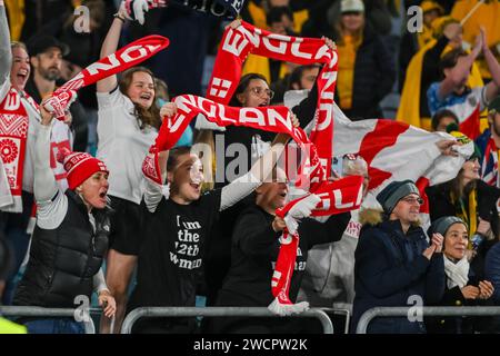 English fans celebrate at the Australia v England semi final of the 2023 FIFA Women’s World Cup Australia and New Zealand, Sydney, Australia, 16th Aug Stock Photo