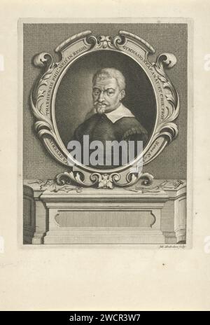 Portrait of Marco Aurelio Severino, Jacob Houbraken, 1724 print Bust to the left of Marco Aurelio Severino in an oval ornamental medallion with a border in Latin, resting on a piercing stable. On the pedestal, around the portrait, also different surgical instruments.  paper engraving Stock Photo