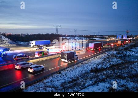 17 January 2024, Saxony-Anhalt, Magdeburg: Emergency vehicles from the fire department and police stand at the scene of an accident on the A2 at the Magdeburg Zentrum exit. A 78-year-old wrong-way driver was killed in an accident there on Wednesday morning. Another person was seriously injured, according to the police. The man had driven onto the highway in the wrong direction. On the carriageway towards Hanover, his car then collided head-on with a van and hit another vehicle. The wrong-way driver died at the scene of the accident. One person in the van suffered serious injuries. Photo: Klaus Stock Photo