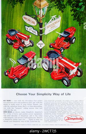 Old vintage lawnmower lawnmowers hi-res stock photography and images - Alamy