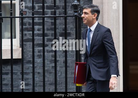 London UK 17 Jan 2024 Pictured Michelle Tsiakkas Attends The   London Uk 17 Jan 2024 British Prime Minister Rishi Sunak Departs Downing Street For Pmqs Credit Justin Ngalamy Live News 2wctxdr 