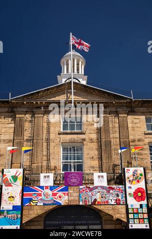 UK, England, Yorkshire, Pontefract, Market Place, Town Hall decorated with community paintings Stock Photo