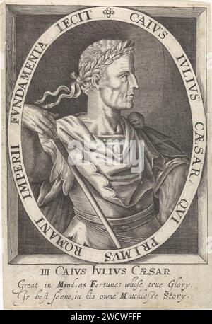 Julius Caesar as one of the nine heroes, Willem van de Passe, 1621 - 1636 print The hero from the classical antiquity Julius Caesar. Bust caught in an oval frame with an edge script in Latin. In the margin his name and a two -way praise in English. London paper engraving Julius Caesar (one of the nine worthies) Stock Photo