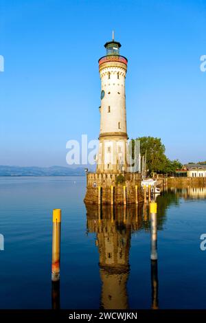 Germany, Bavaria, Lake Constance (Bodensee), Lindau, New lighthouse at the entrante of the port Stock Photo