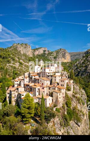 France, Alpes Maritimes, the hilltop village of Peillon, Nice hinterland (aerial view) Stock Photo