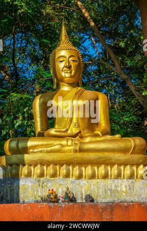 Thailand, Trat province, Ko Mak island, Ao Nid bay, Wat Samakeetham Buddhist temple Stock Photo