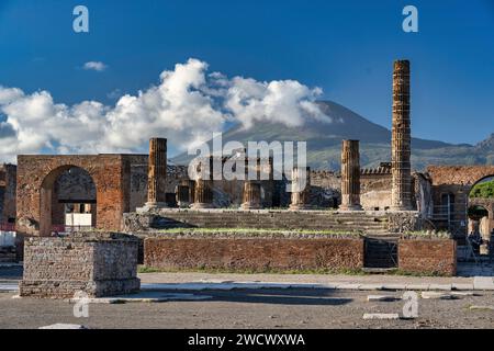Italy, Campania, the Bay of Naples, Pompei, Temple of Jupiter on the forum Stock Photo