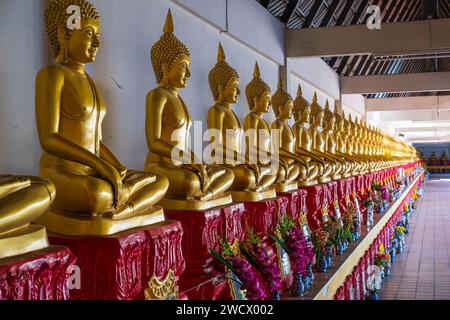 Thailand, Bangkok, Lat Krabang district, Wat Lat Krabang Buddhist temple Stock Photo