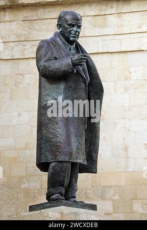 Statue of Paul Boffa in Valletta Stock Photo