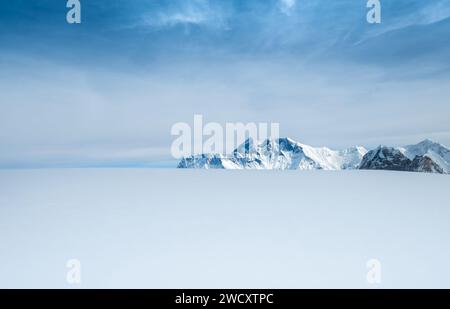 Mount Everest, Nuptse, Lhotse with South Face wall beautiful panoramic shot of a High Himalayas from Mera peak slope snow fields at cca 6000m. Beauty Stock Photo